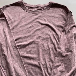 Long sleeved basic tee